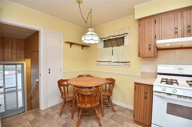 Additional property image - 350 FENNELL Ave