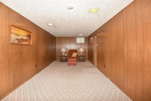 Additional property image - 350 FENNELL Ave