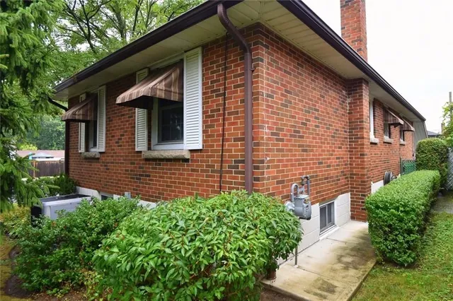 Additional property image - 350 FENNELL Ave