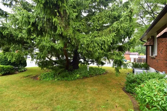 Additional property image - 350 FENNELL Ave