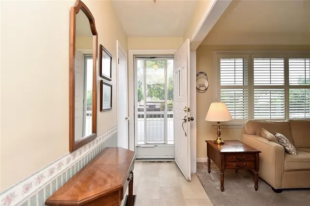Additional property image - 350 FENNELL Ave