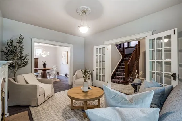Additional property image - 90 BLAKE St
