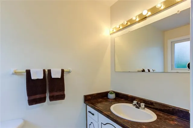 Additional property image - 2141 CARTIER Cres
