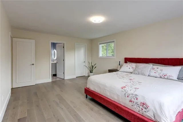 Additional property image - 2141 CARTIER Cres