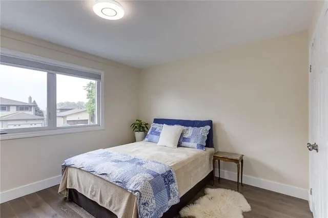 Additional property image - 2141 CARTIER Cres