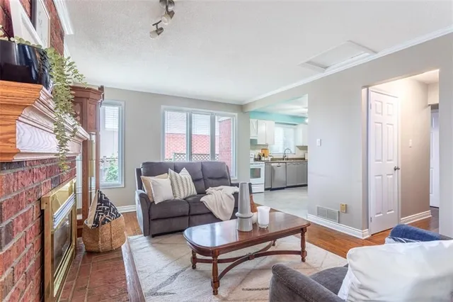 Additional image 11 of 48 KARSH Cres