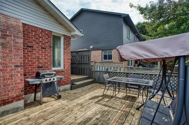 Additional image 36 of 48 KARSH Cres