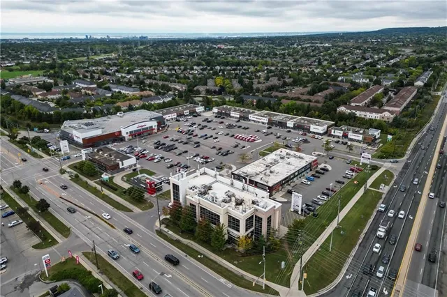 Additional image 5 of 3070 ROTARY Way Unit 122