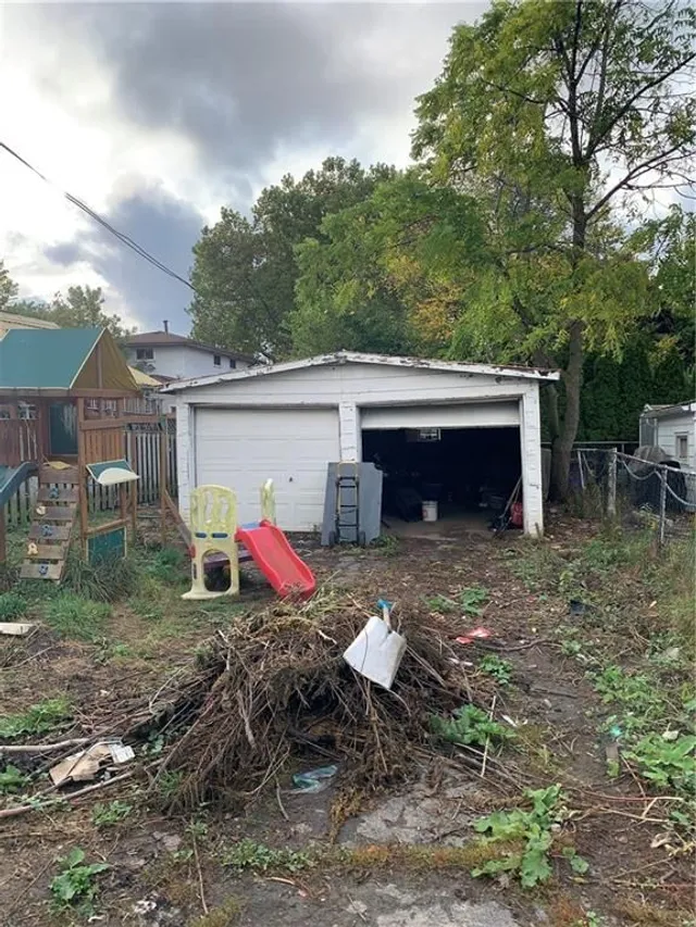 Additional property image - 98 EAST 18TH St