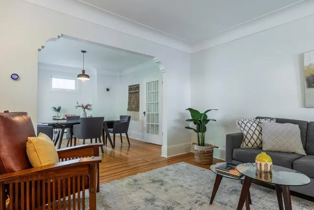 Additional property image - 116 VICTORIA St