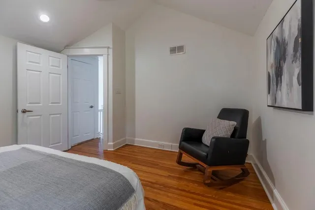 Additional property image - 116 VICTORIA St