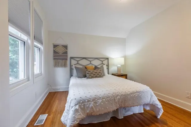 Additional property image - 116 VICTORIA St