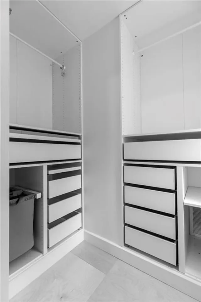 Additional image 30 of 36 JAMES St Unit 702