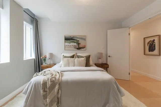 Additional image 28 of 36 JAMES St Unit 702