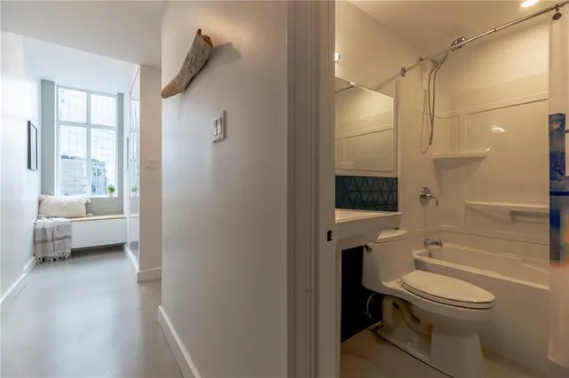 Additional image 19 of 36 JAMES St Unit 702