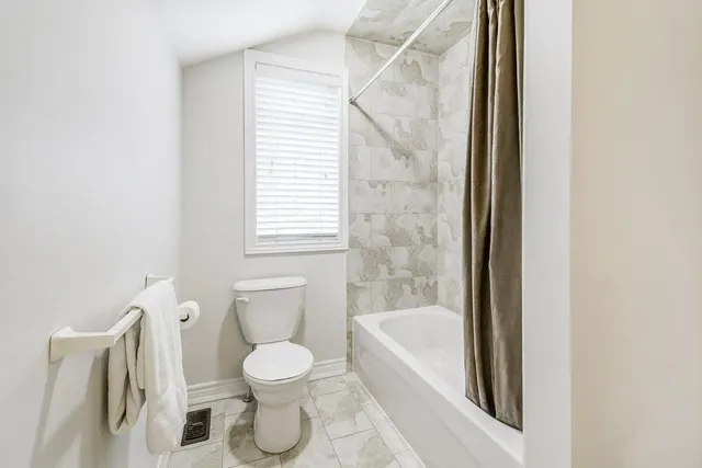 Additional property image - 4 TRUEDELL Cir