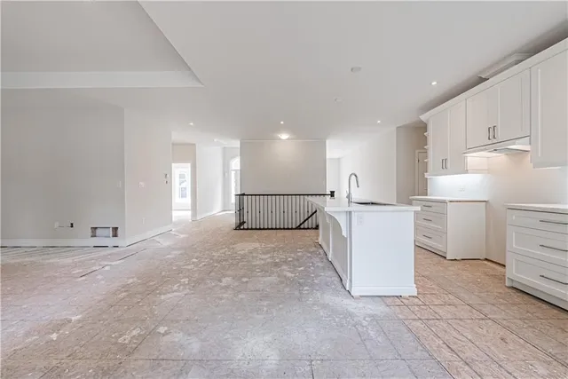 Additional property image - 63 CESAR Pl