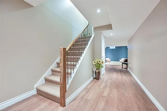 Additional property image - 35 WILLOWBANKS Terr