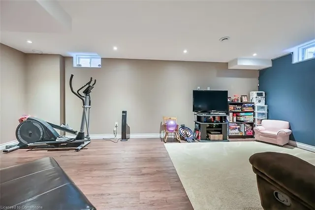 Additional property image - 35 WILLOWBANKS Terr