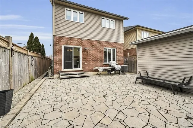 Additional property image - 35 WILLOWBANKS Terr