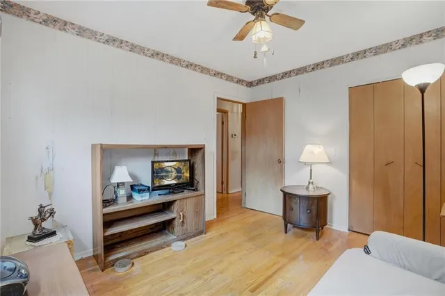 Additional property image - 38 DUBARRY Blvd