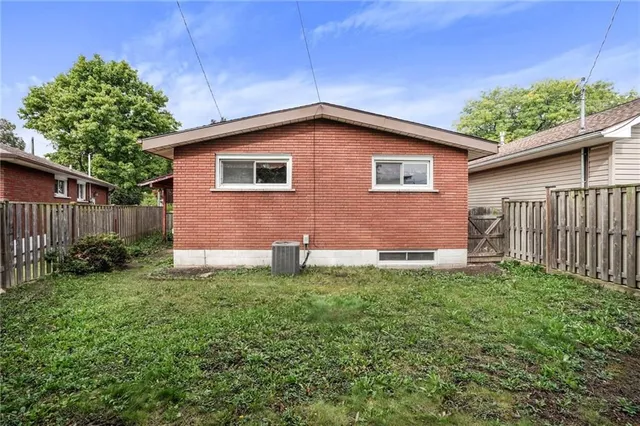 Additional property image - 38 DUBARRY Blvd