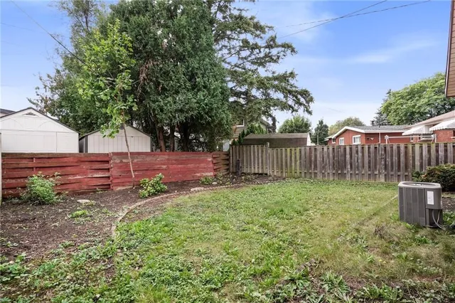 Additional property image - 38 DUBARRY Blvd
