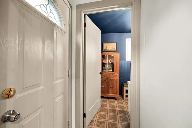 Additional property image - 365 CATHARINE St