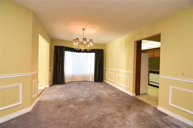Additional property image - 2152 SALMA Cres