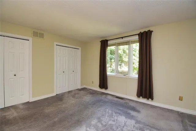 Additional property image - 2152 SALMA Cres