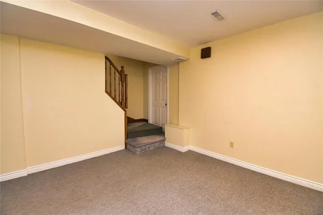 Additional property image - 2152 SALMA Cres