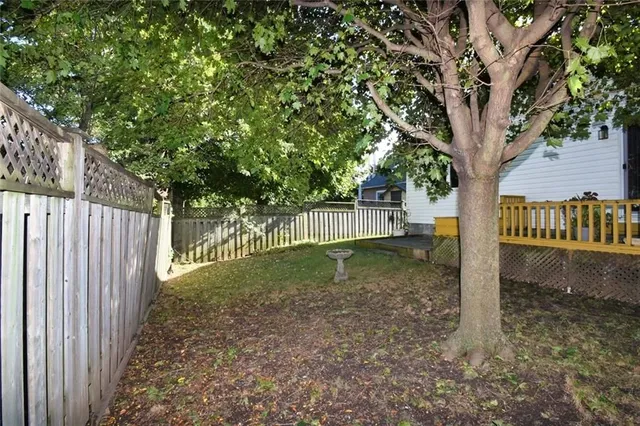 Additional property image - 2152 SALMA Cres