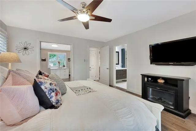Additional property image - 240 PARKSIDE Dr