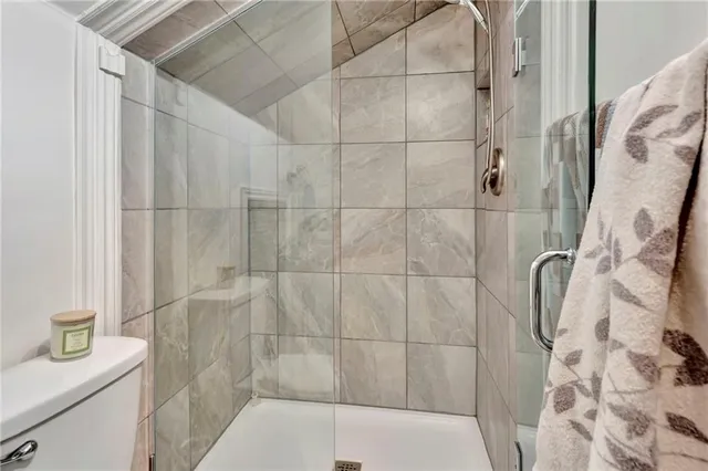 Additional property image - 240 PARKSIDE Dr