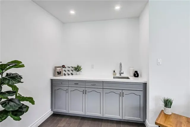 Additional property image - 3 ARIES Crt