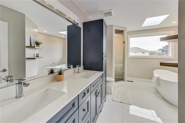 Additional property image - 3 ARIES Crt