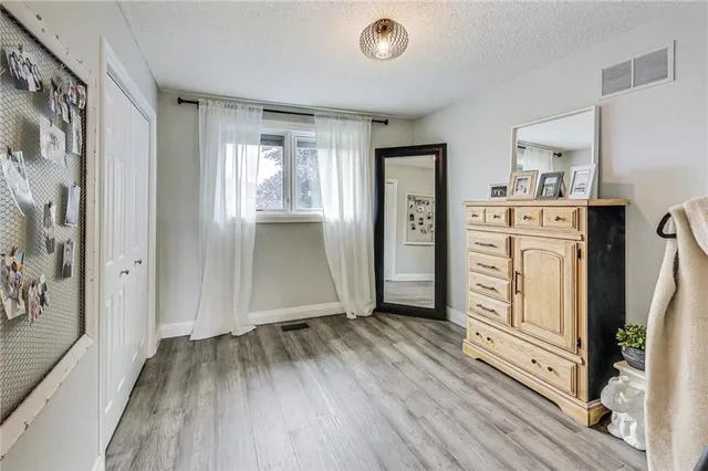 Additional property image - 3 ARIES Crt