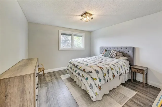 Additional property image - 3 ARIES Crt