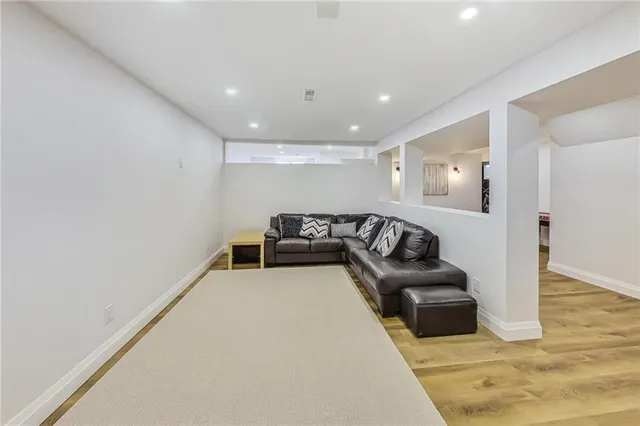 Additional property image - 3 ARIES Crt