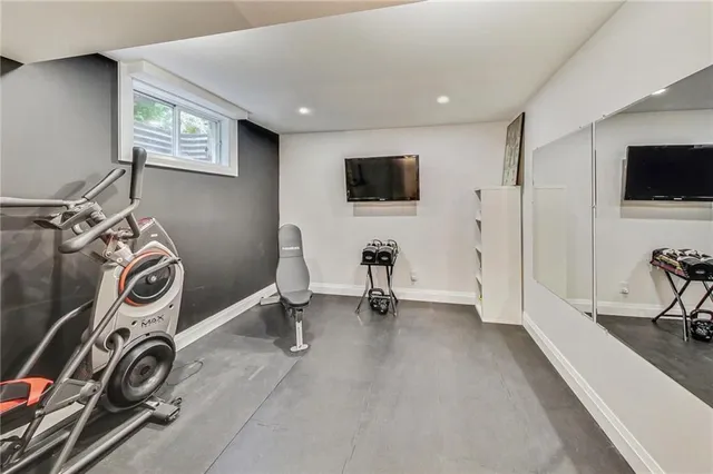 Additional property image - 3 ARIES Crt