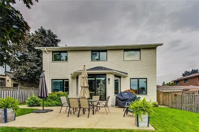 Additional property image - 3 ARIES Crt