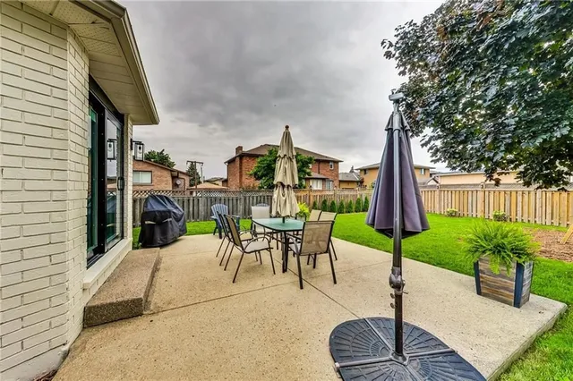 Additional property image - 3 ARIES Crt