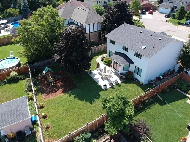 Additional property image - 3 ARIES Crt