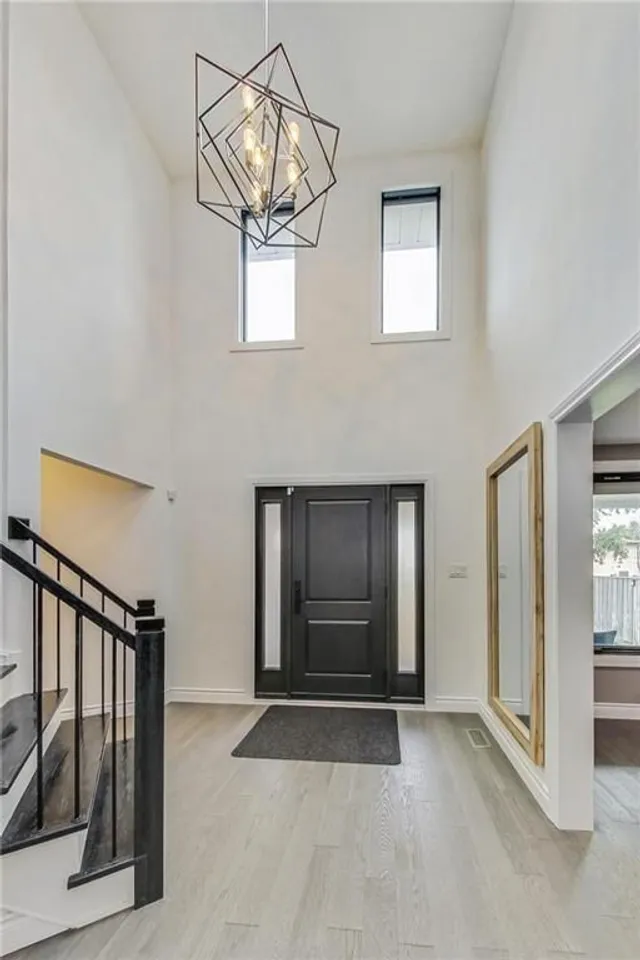 Additional property image - 3 ARIES Crt