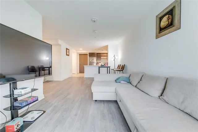 Additional property image - 10 WILBY Cres Unit 309