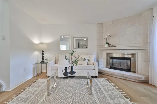 Additional property image - 44 KILLARNEY Crt
