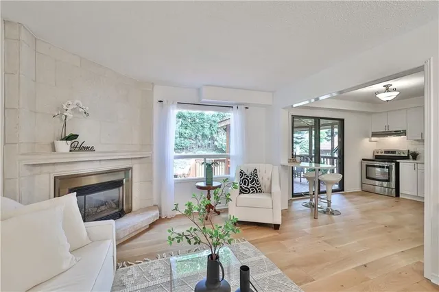 Additional property image - 44 KILLARNEY Crt