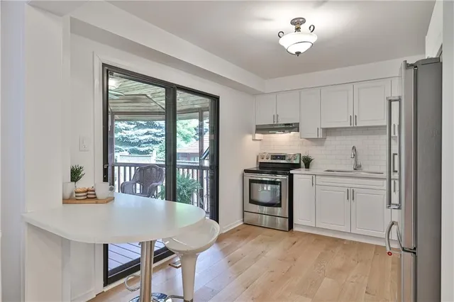 Additional property image - 44 KILLARNEY Crt