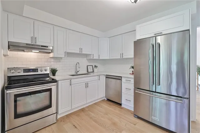 Additional property image - 44 KILLARNEY Crt