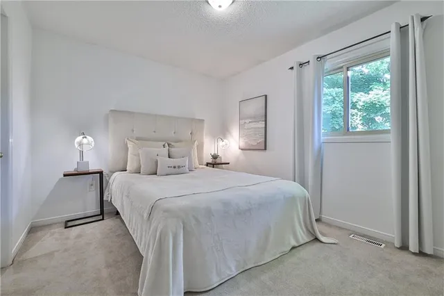 Additional property image - 44 KILLARNEY Crt